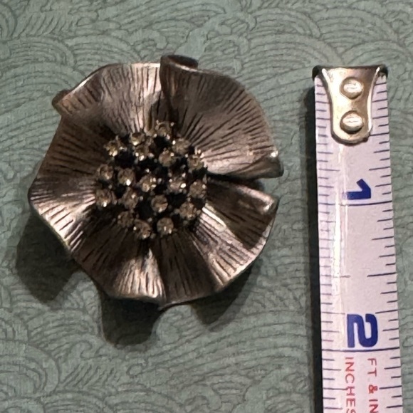 PREMIER DESIGNS FLOWER PENDANT BROOCH - Picture 2 of 7